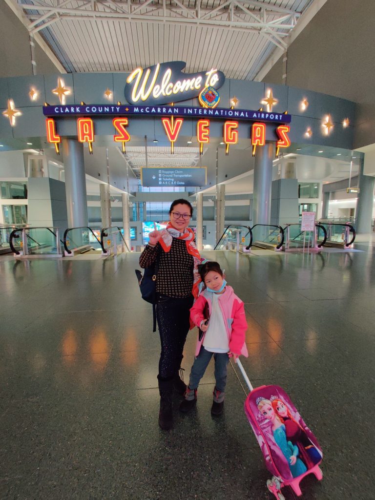 Flora Liu at Vegas, Great Canyon